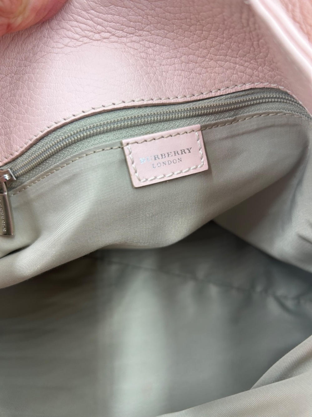 ***************Women’s Burberry London Pink Calfskin Leather Small Loop Tote Bag - Picture 14 of 15